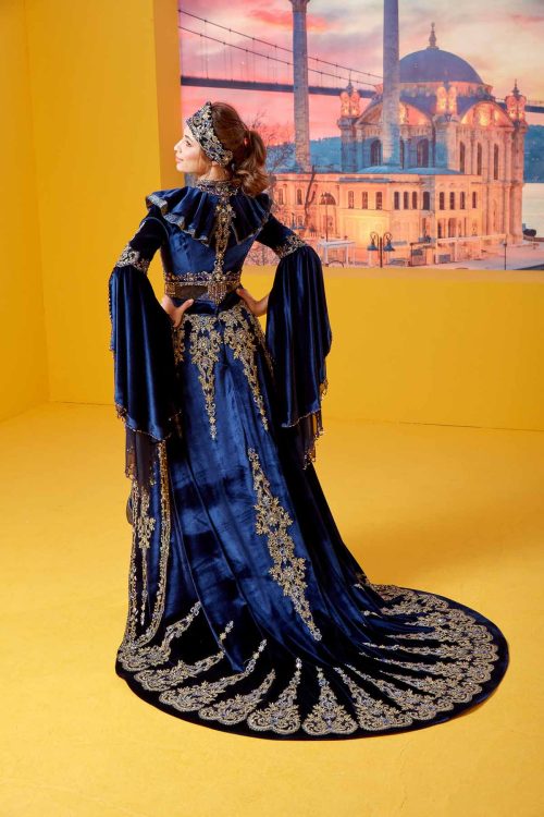 Alternative view of Bindallı Şalvarlı Model 4