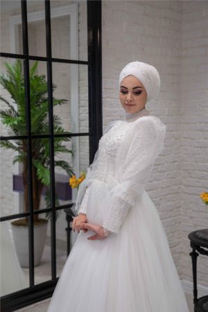 Alternative view of Tül Etekli Uzun Kollu Helen Tesettür Gelinlik